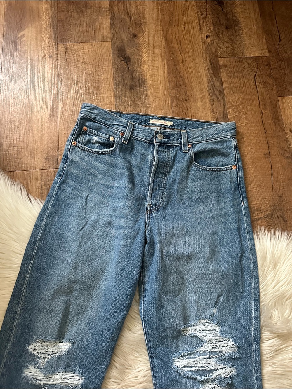 LEVIS Ribcage Straight Ankle Jeans - Picture 3 of 5